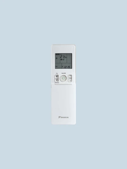 05-cold-packshot-remote-control-3-4-front-1-